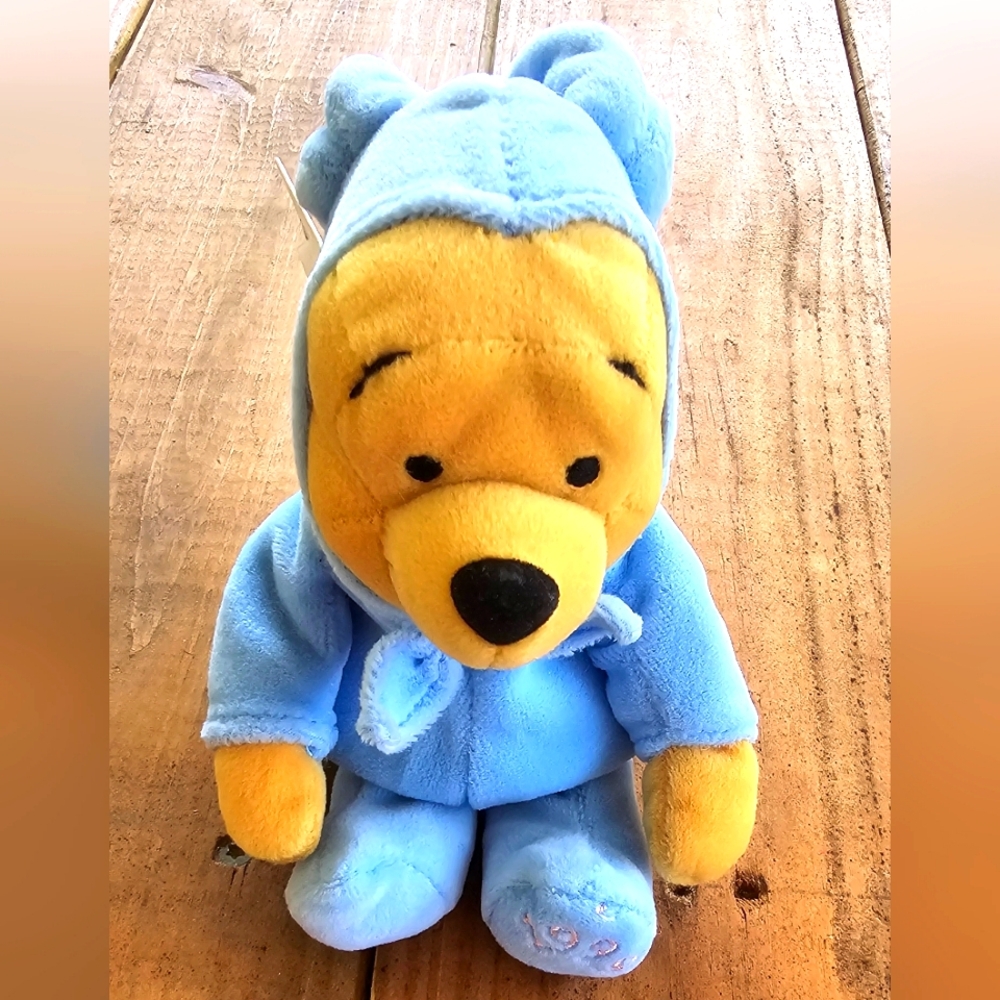 NWT DISNEY Vintage " Winnie the Pooh Easter Bunny 1999" Bean Bag Plush
